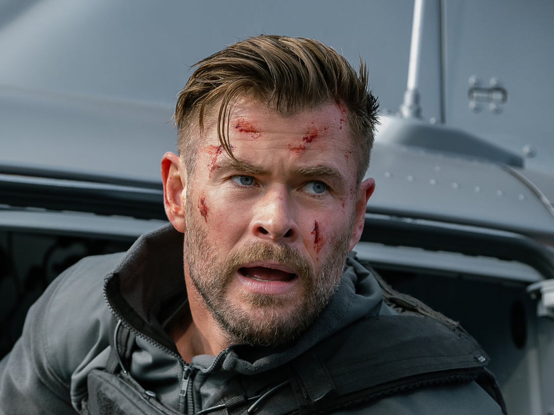 Chris Hemsworth in Extraction.